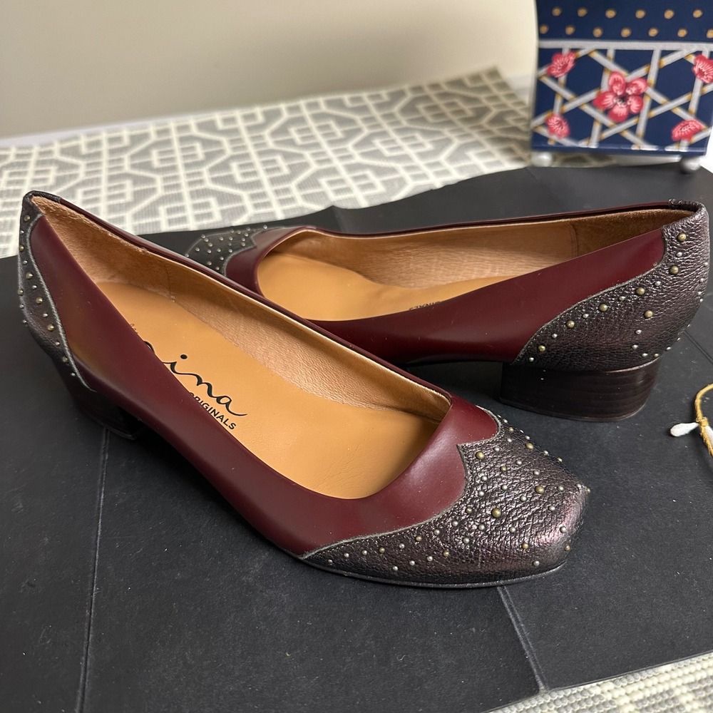 Nina Originals Low Heel Studded Comfy Pumps Burgundy Metallic Leather sz 6.5